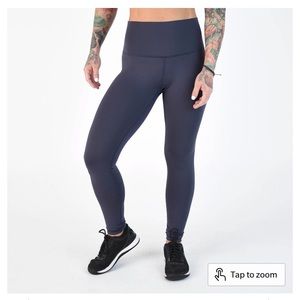 Fleo El Torro Parisian night